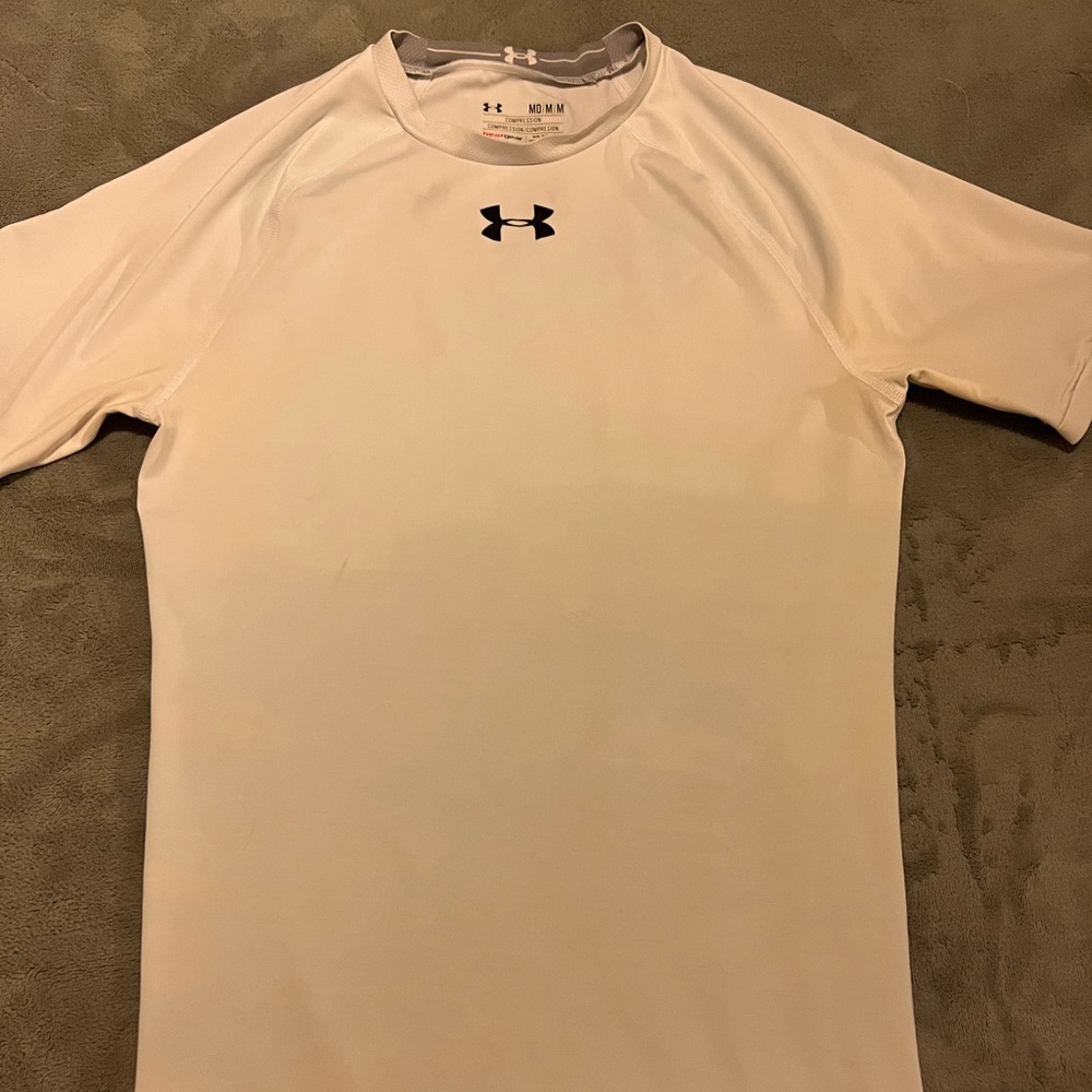 Under Armour Fitted Medium Shirt